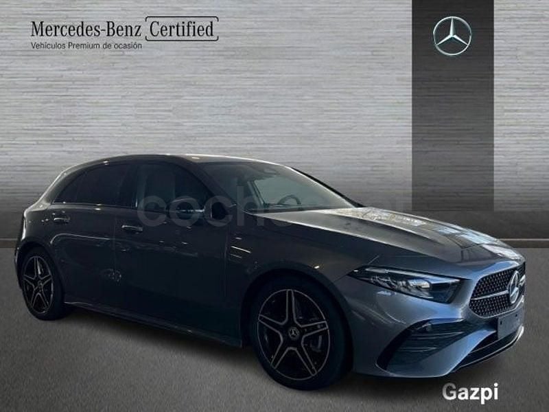 Usado Mercedes A200 150 CV (110 kW) 2024 Gris / plata Berlina