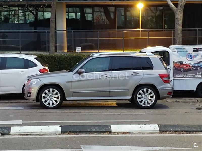 Usado Mercedes GLK320 Edition 1 224 CV (164 kW) 2008 Gris / plata SUV