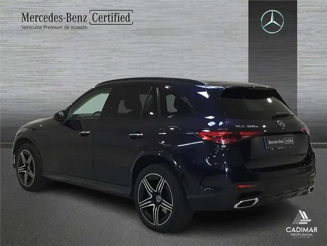 Usado Mercedes GLC300e 320 CV (235 kW) 2023 Berlina