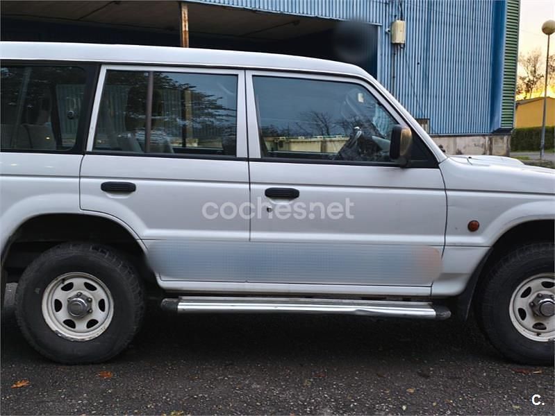 Blanco Usado 2004 Mitsubishi Montero SUV | 15.800 € - Imagen 1/4
