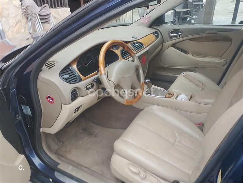 Usado Jaguar S-Type 240 CV (176 kW) 1999 Azul Berlina