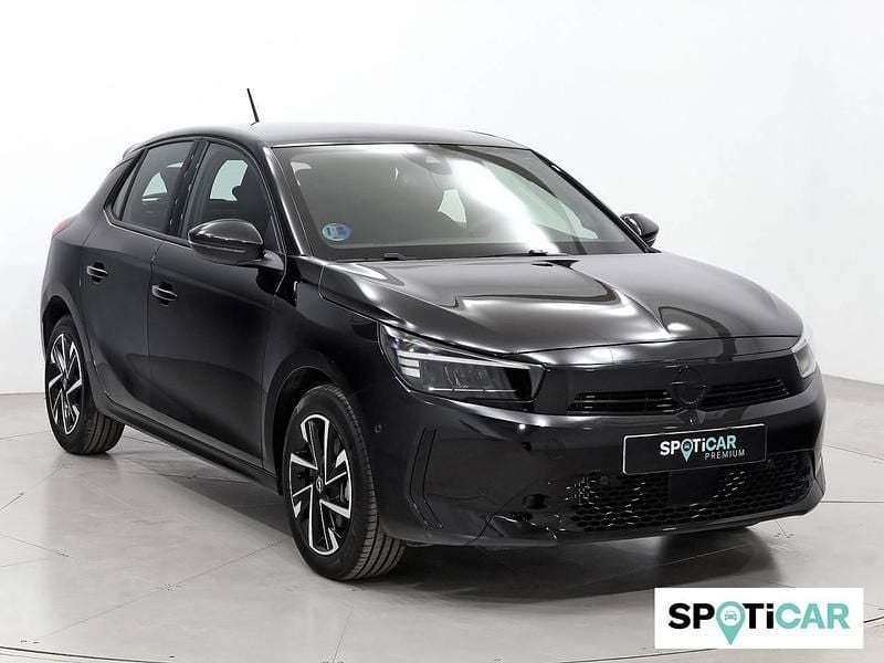 Usado Opel Corsa 100 CV (73 kW) 2024 Negro Utilitario