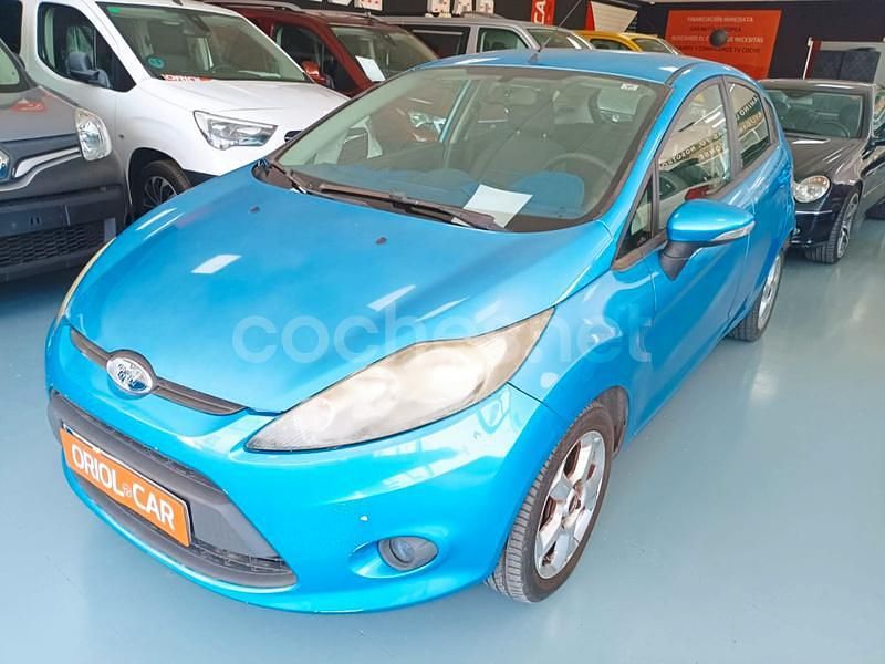Azul Usado 2009 Ford Fiesta Trend Utilitario | 4100 € (Precio justo) - Imagen 1/4
