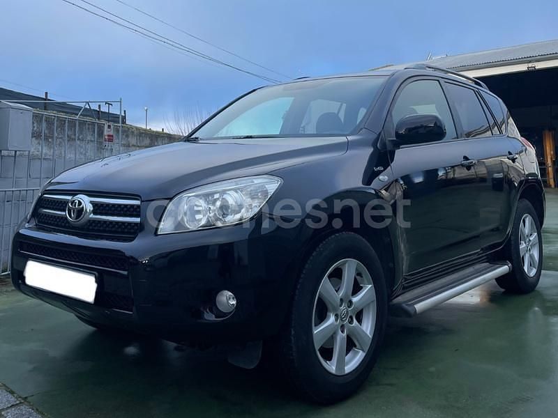 Usado Toyota RAV4 Executive 136 CV (100 kW) 2008 Negro SUV