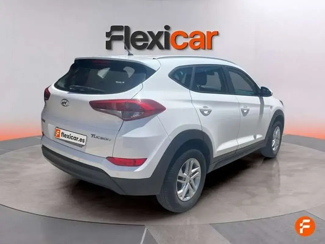 Usado Hyundai Tucson 132 CV (97 kW) 2019 Blanco SUV