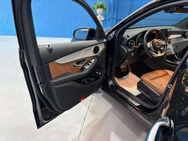 Usado Mercedes GLC300e 320 CV (235 kW) 2020 Negro SUV