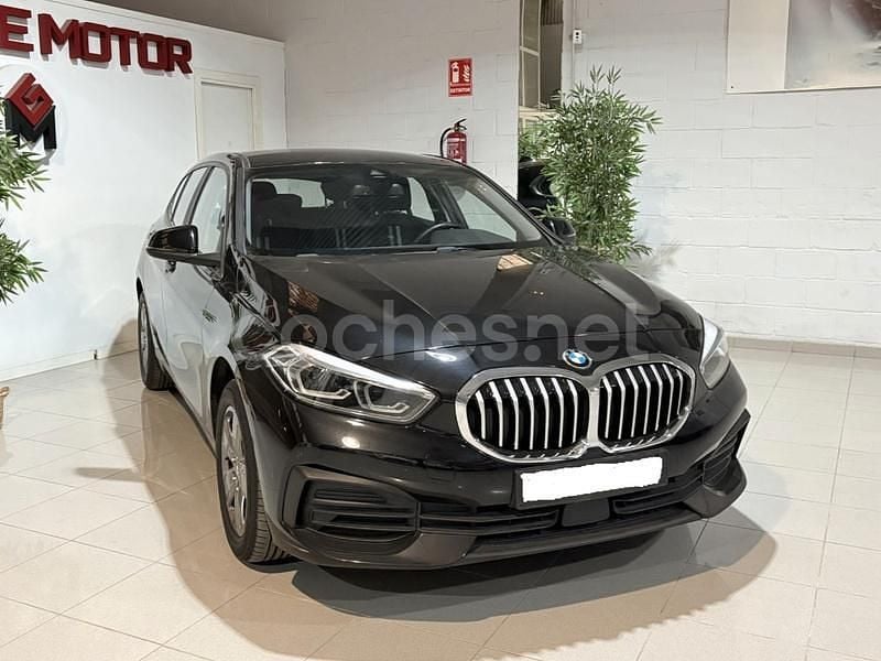 Usado BMW 116 Comfort Edition 116 CV (85 kW) 2020 Negro Utilitario