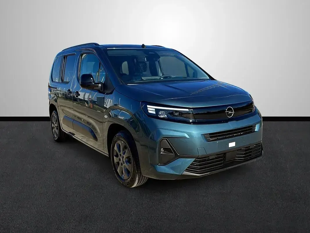 Nuevo Opel Combo S 100 CV (73 kW) 2026 Azul claro Monovolumen