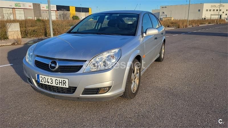 Usado Opel Vectra Elegance 120 CV (88 kW) 2008 Gris / plata Berlina