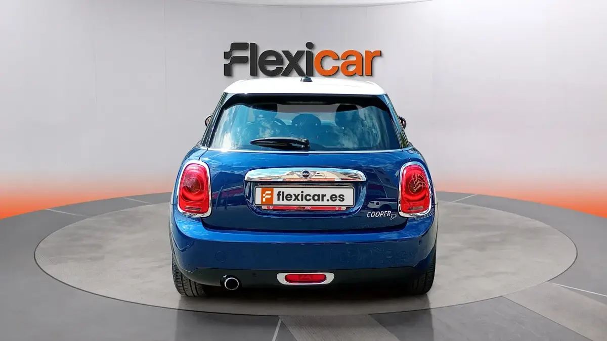 Usado Mini Cooper D 116 CV (85 kW) 2017 Azul Utilitario