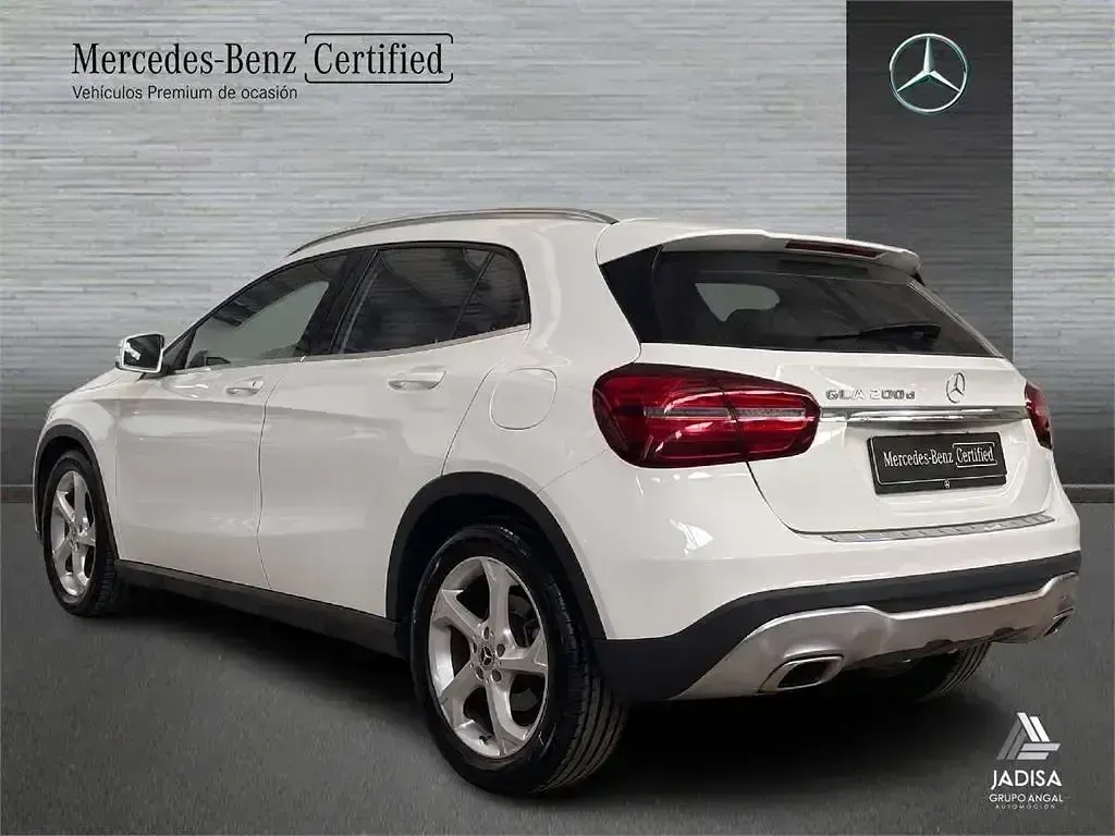 Usado Mercedes GLA200 136 CV (100 kW) 2018 Blanco SUV