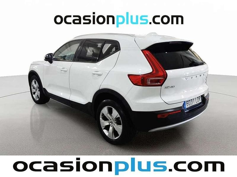 Usado Volvo XC40 Momentum 163 CV (119 kW) 2019 Blanco SUV
