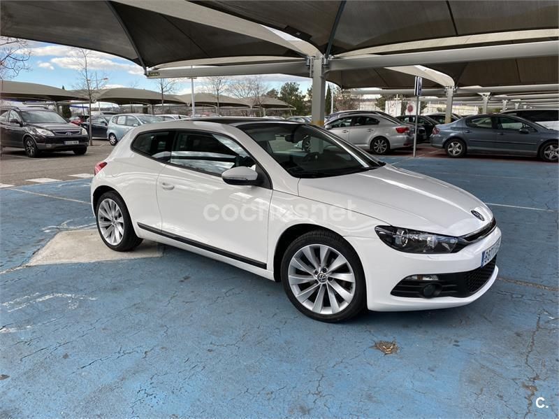 Blanco Usado 2010 VW Scirocco Coupe | 9900 € (Buen precio) - Imagen 1/4