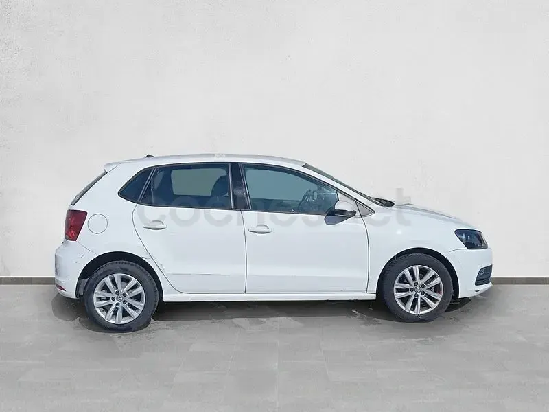 Usado VW Polo Advance 75 CV (55 kW) 2015 Blanco Berlina