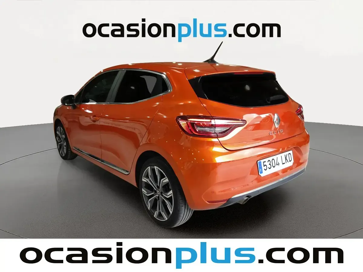 Usado Renault Clio Zen 131 CV (96 kW) 2020 Naranja Utilitario