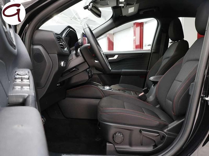 Usado Ford Kuga ST-Line 224 CV (164 kW) 2023 Negro SUV