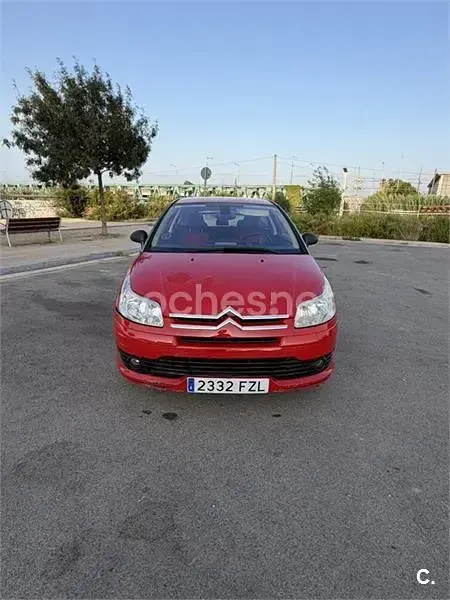 Usado Citroën C4 110 CV (80 kW) 2008 Rojo Berlina