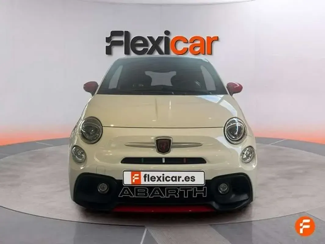 Usado Abarth 595 Turismo 159 CV (116 kW) 2020 Blanco Utilitario