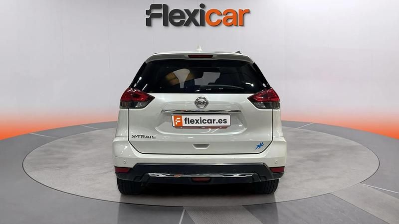 Usado Nissan X-Trail N-Connecta 163 CV (119 kW) 2018 Blanco SUV