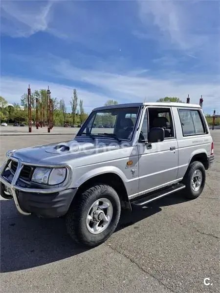 Usado Galloper Exceed 105 CV (77 kW) 2000 Gris / plata SUV