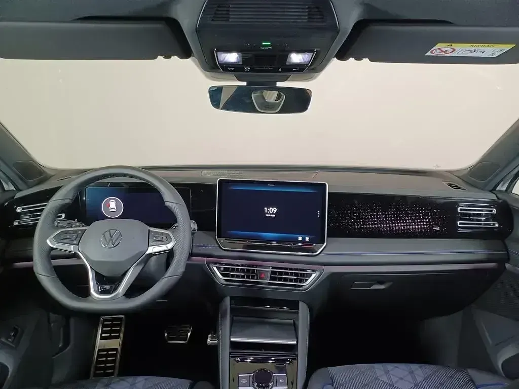 Usado VW Tiguan R-line 150 CV (110 kW) 2024 Blanco SUV