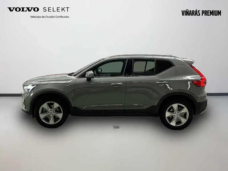 Usado Volvo XC40 Core 163 CV (119 kW) 2025 Verde SUV