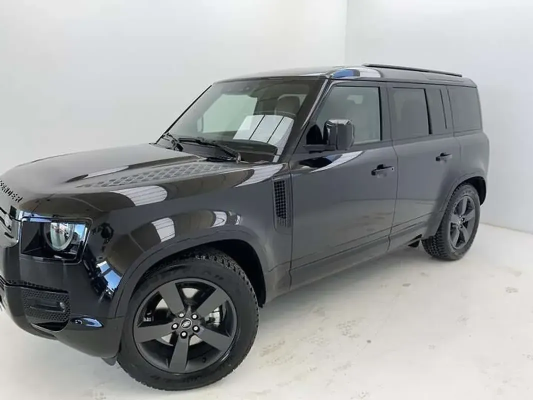 Usado Land Rover Defender HSE Dynamic 249 CV (183 kW) 2025 Negro SUV