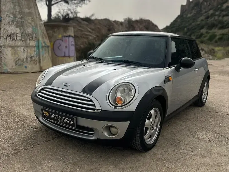 Usado Mini Cooper 120 CV (88 kW) 2007 Gris / plata Utilitario