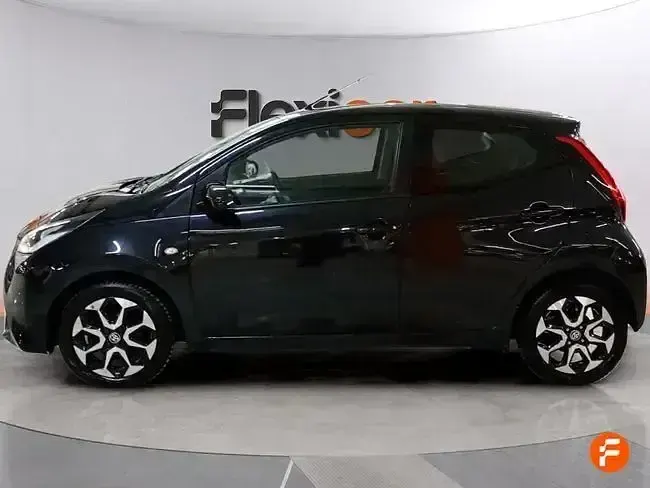 Occasion Toyota Aygo X-play 72 PK (52 kW) 2021 Zwart Hatchback