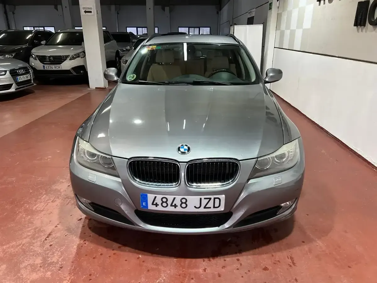 Usado BMW 320 184 CV (135 kW) 2012 Gris Familiar