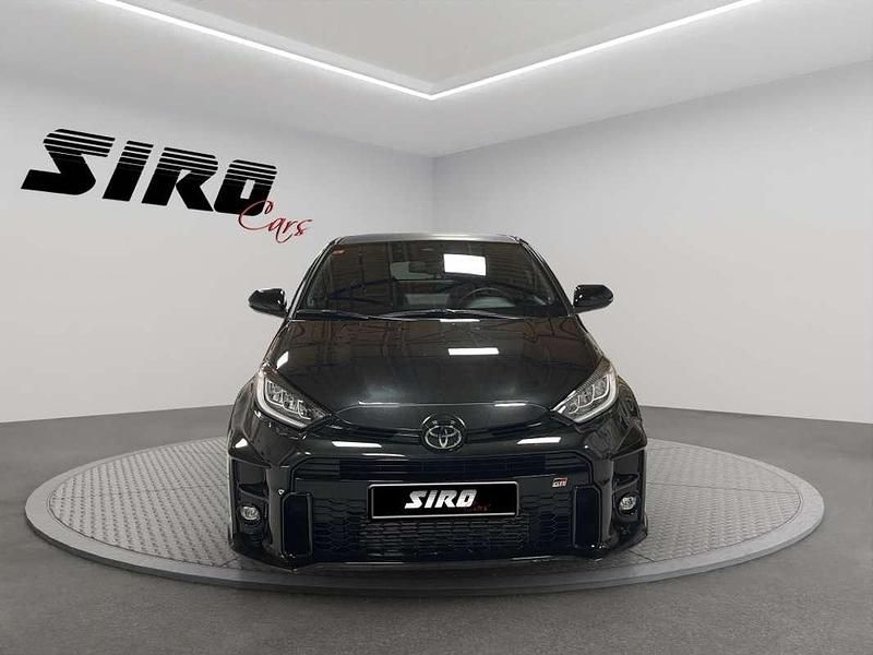 Używany Toyota Yaris 261 KM (191 kW) 2022 Czarny Hatchback