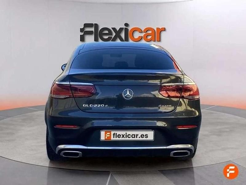 Usado Mercedes GLC220 194 CV (142 kW) 2021 Negro SUV