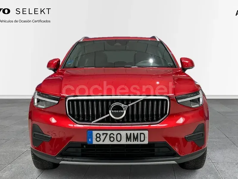 Usado Volvo XC40 Core 211 CV (155 kW) 2023 Rojo SUV