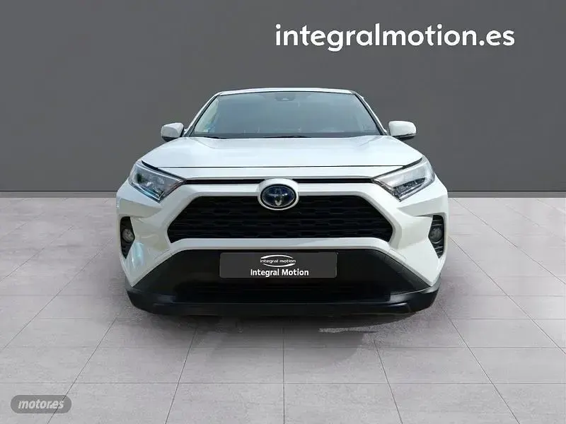 Usado Toyota RAV4 Hybrid Advance 222 CV (163 kW) 2020 Blanco SUV