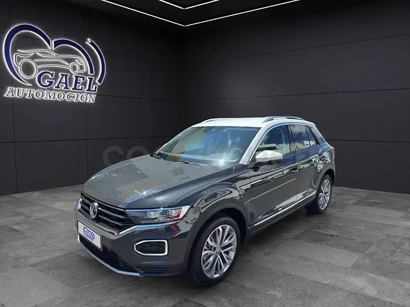 Usado VW T-Roc Advance 150 CV (110 kW) 2018 Gris / plata SUV