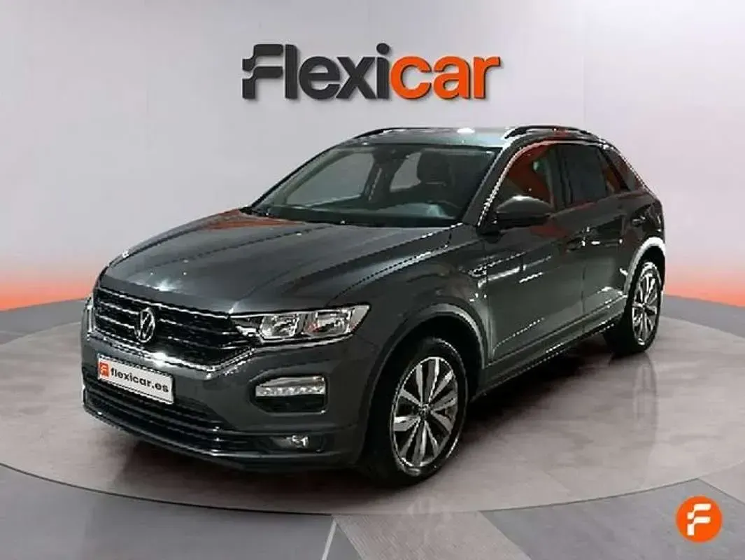 Usado VW T-Roc Advance 116 CV (85 kW) 2022 Gris SUV