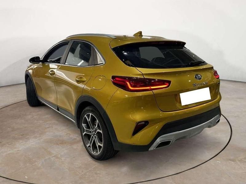 Usado Kia XCeed 141 HP (103 kW) 2020 Amarelo SUV