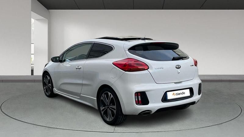 Usado Kia Ceed GT GT-Line 136 CV (100 kW) 2015 Blanco