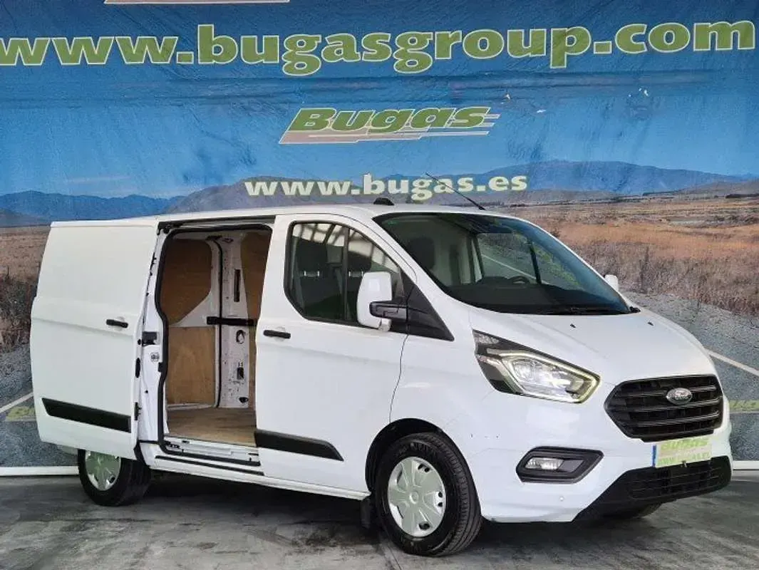 Usado Ford Transit Custom Trend 131 CV (96 kW) 2022 Blanco Van