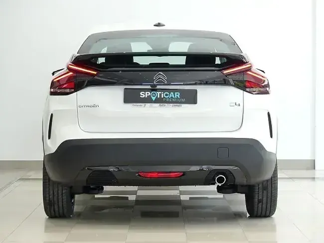 Usado Citroën C4 Feel 130 CV (95 kW) 2022 Blanco Utilitario