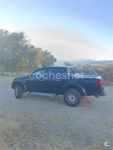 Usado Mitsubishi L200 Intense+ 136 CV (100 kW) 2008 Negro Pickup/Camioneta