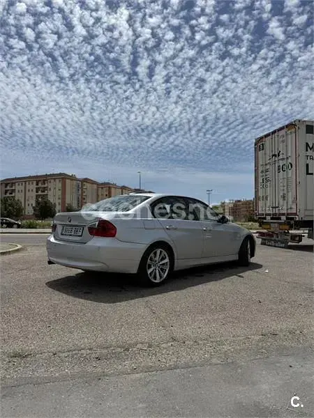 Usado BMW 320 163 CV (119 kW) 2005 Gris / plata Berlina