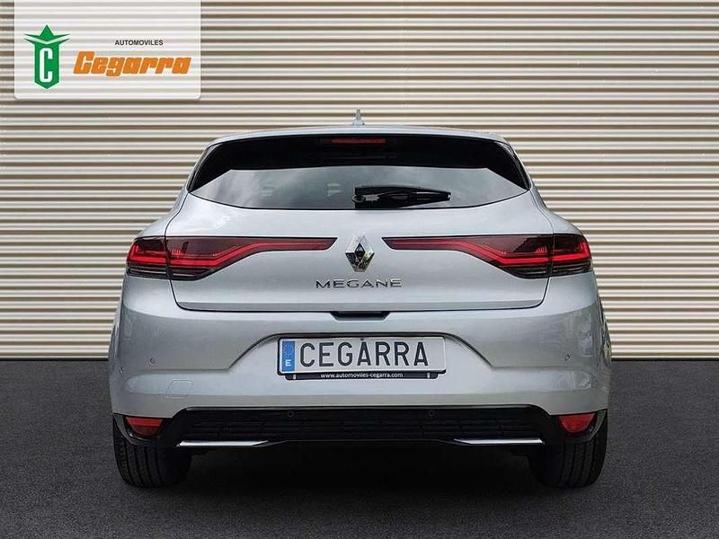 Usado Renault Mégane IV Zen 140 CV (102 kW) 2021 Gris Utilitario