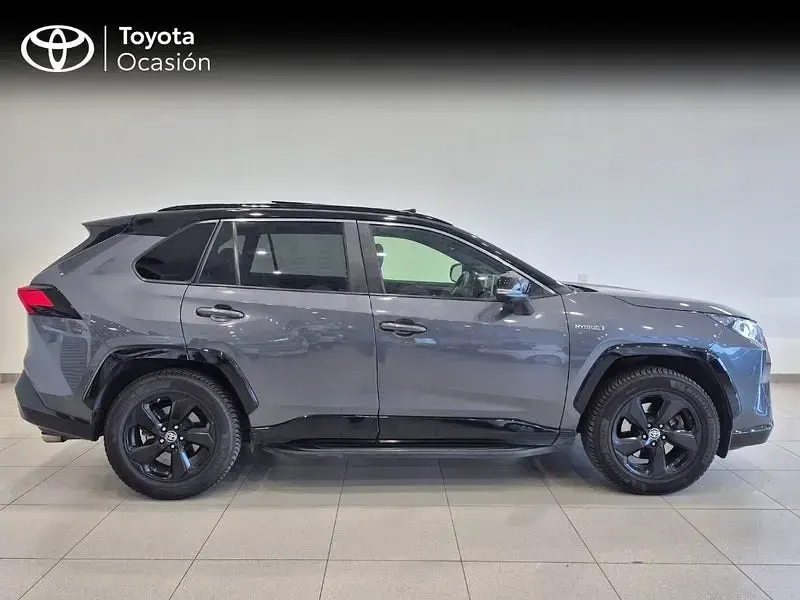 Usado Toyota RAV4 Hybrid 218 CV (160 kW) 2020 Gris / plata SUV
