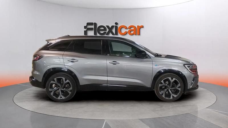 Begagnad Renault Austral Iconic Esprit Alpine 200 HK (147 kW) 2023 Grå SUV