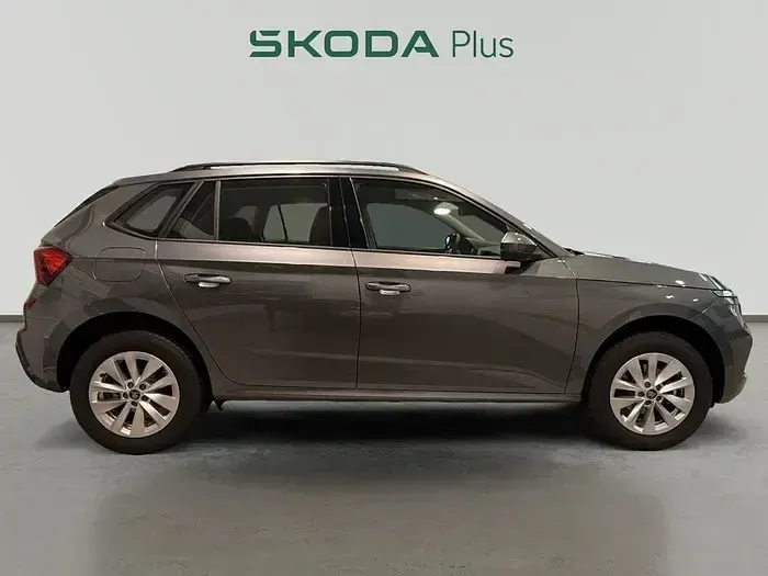 Nuevo Skoda Kamiq 95 CV (69 kW) 2026 Gris SUV