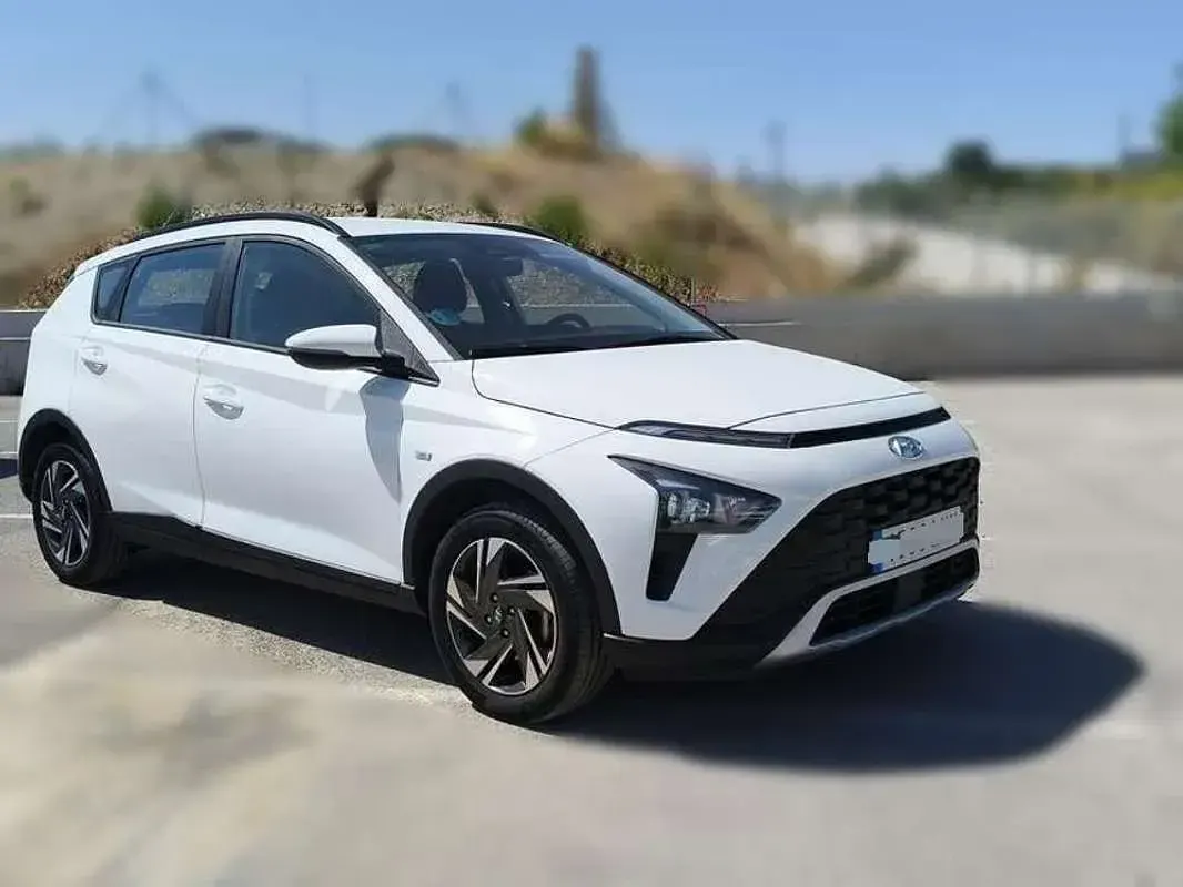 Usado Hyundai Bayon 101 CV (74 kW) 2022 Blanco SUV