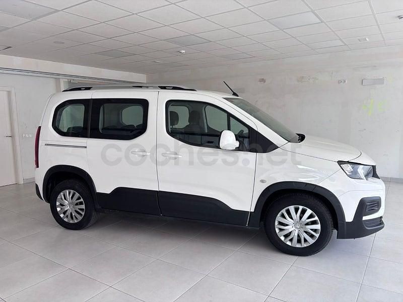 Usado Peugeot Rifter Active 100 CV (73 kW) 2020 Blanco Monovolumen
