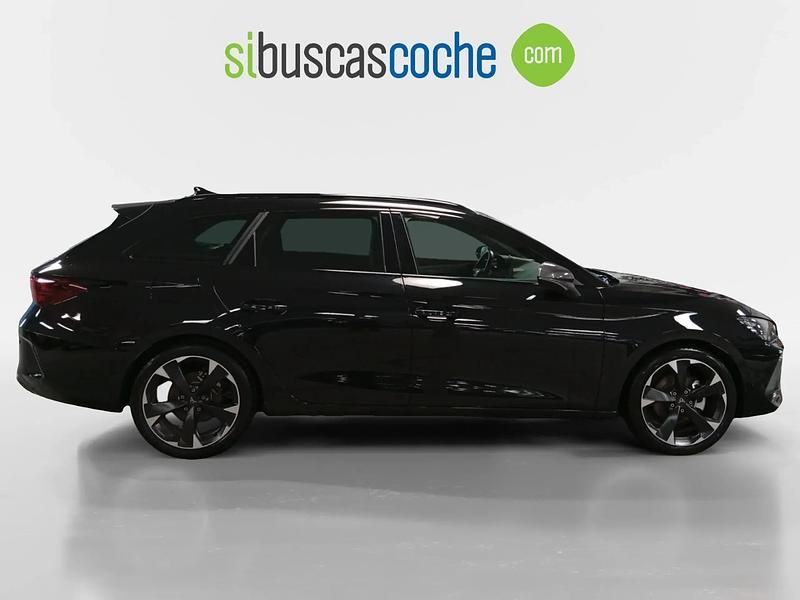 Usado Cupra Leon 150 CV (110 kW) 2025 Negro