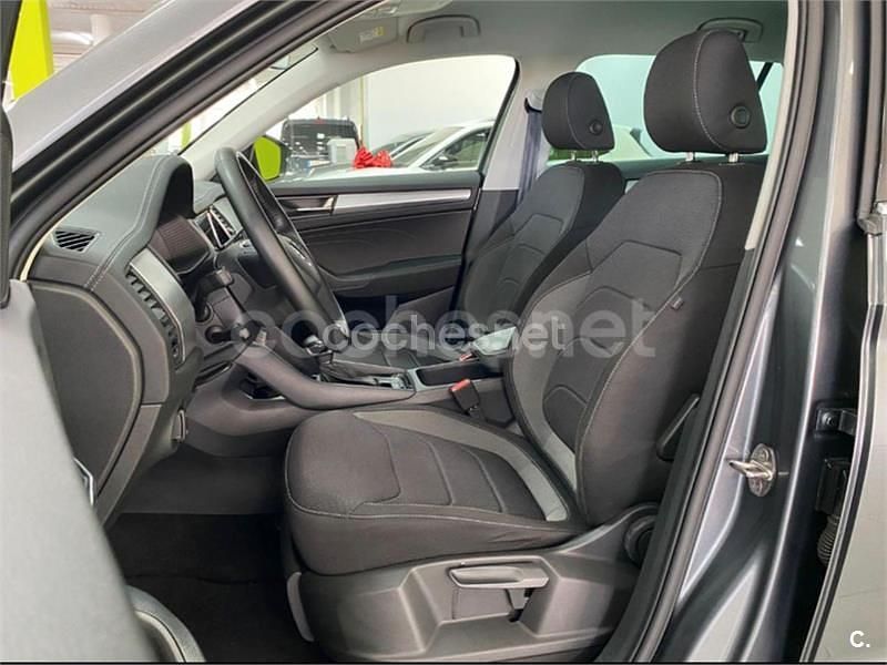 Usado Skoda Kodiaq Ambition 150 CV (110 kW) 2022 Gris / plata SUV